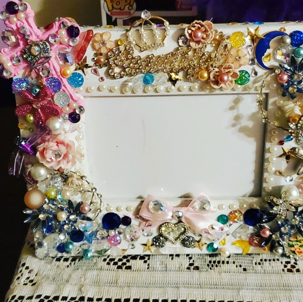 Picture frames and phone cases. Custom - Picture 2 of 3